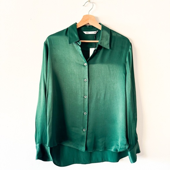 Zara Women's Emerald Satin Button-Down Shirt Size Small - Picture 2 of 8